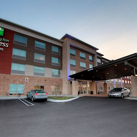 Holiday Inn Express & Suites - Detroit Northwest - Livonia By Ihg Екстер'єр фото