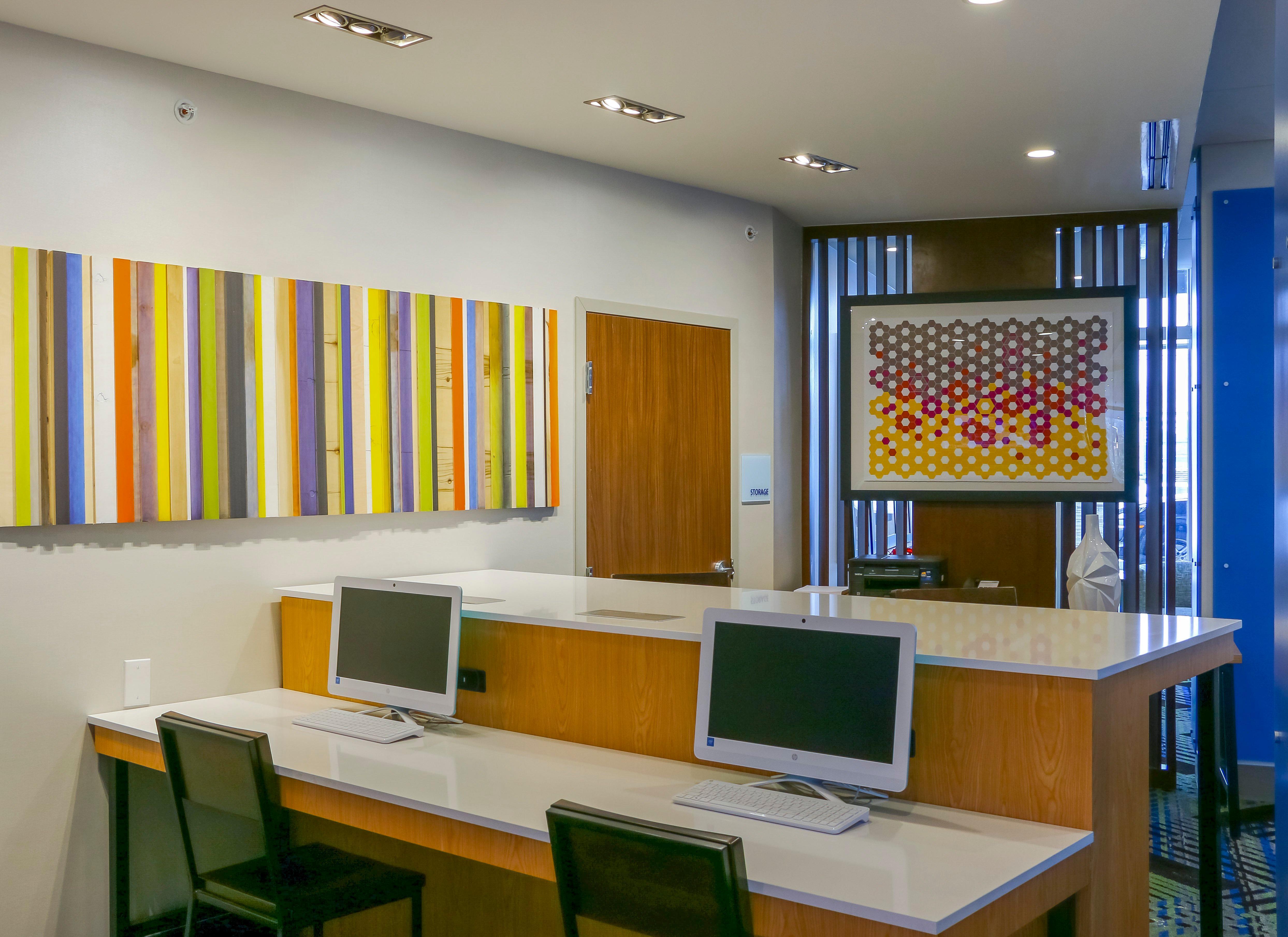Holiday Inn Express & Suites - Detroit Northwest - Livonia By Ihg Екстер'єр фото