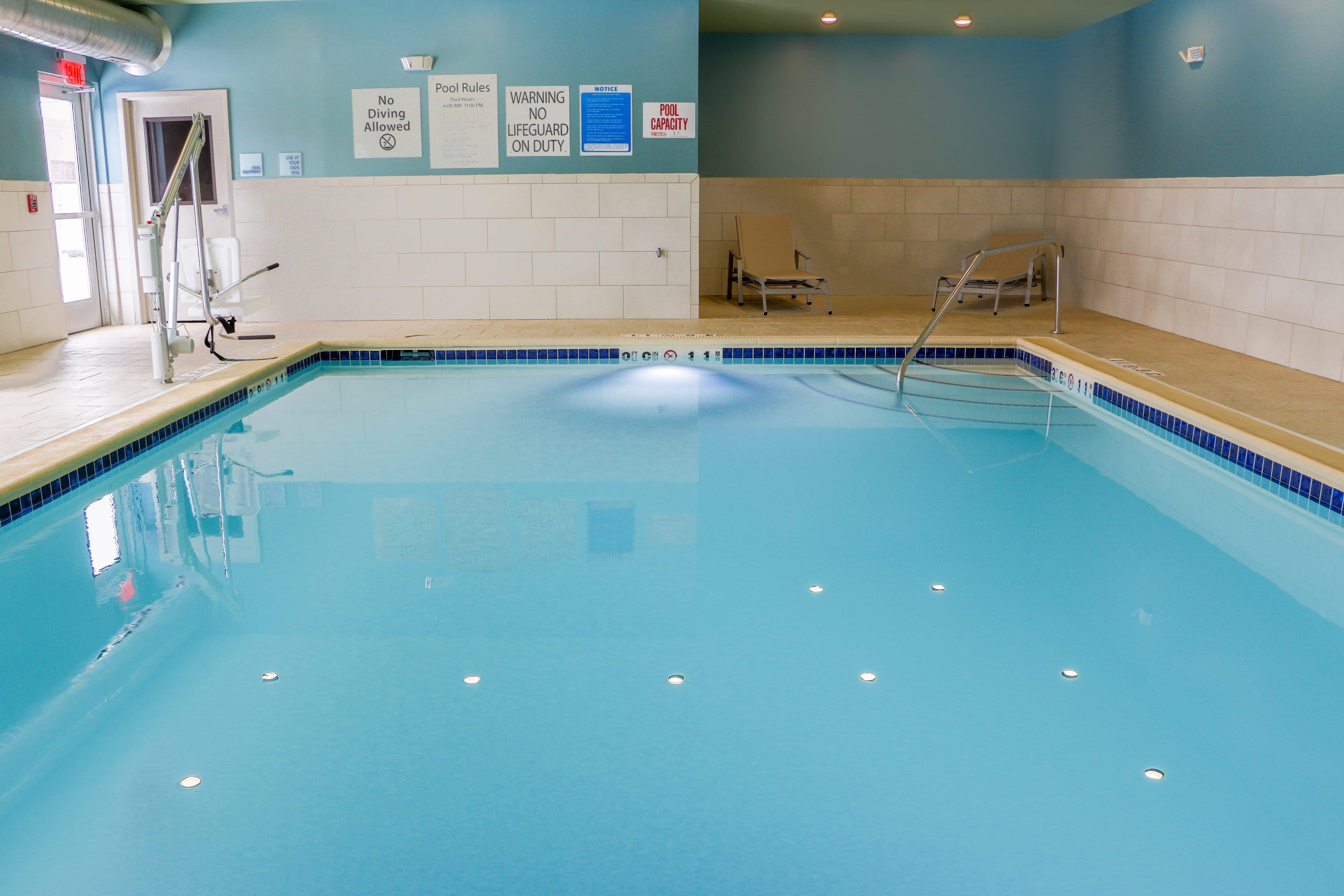 Holiday Inn Express & Suites - Detroit Northwest - Livonia By Ihg Екстер'єр фото