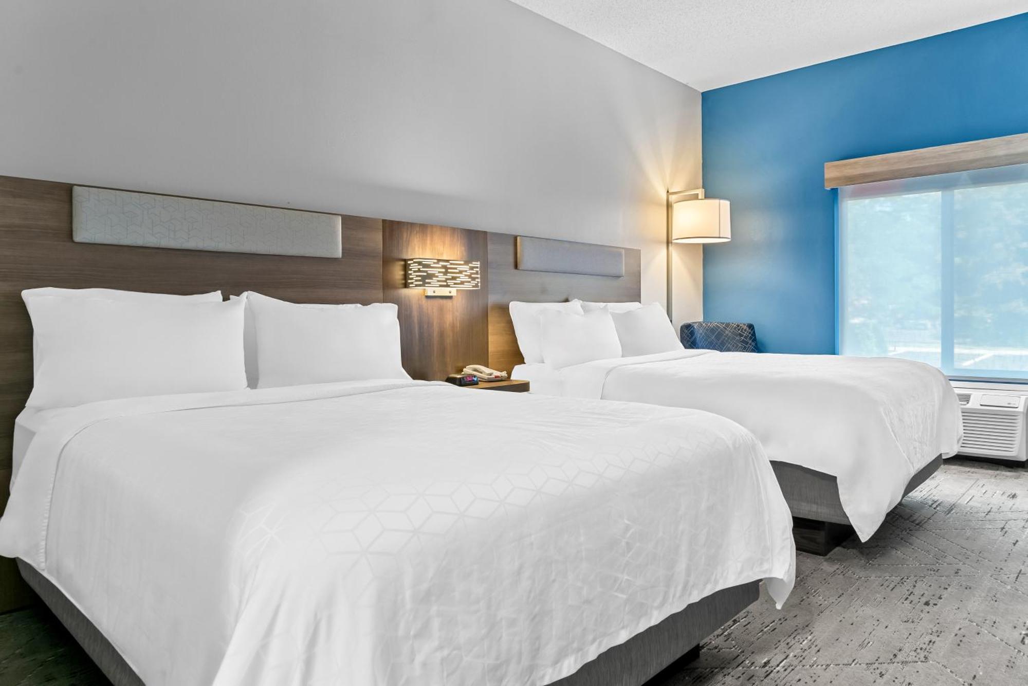 Holiday Inn Express & Suites - Detroit Northwest - Livonia By Ihg Екстер'єр фото