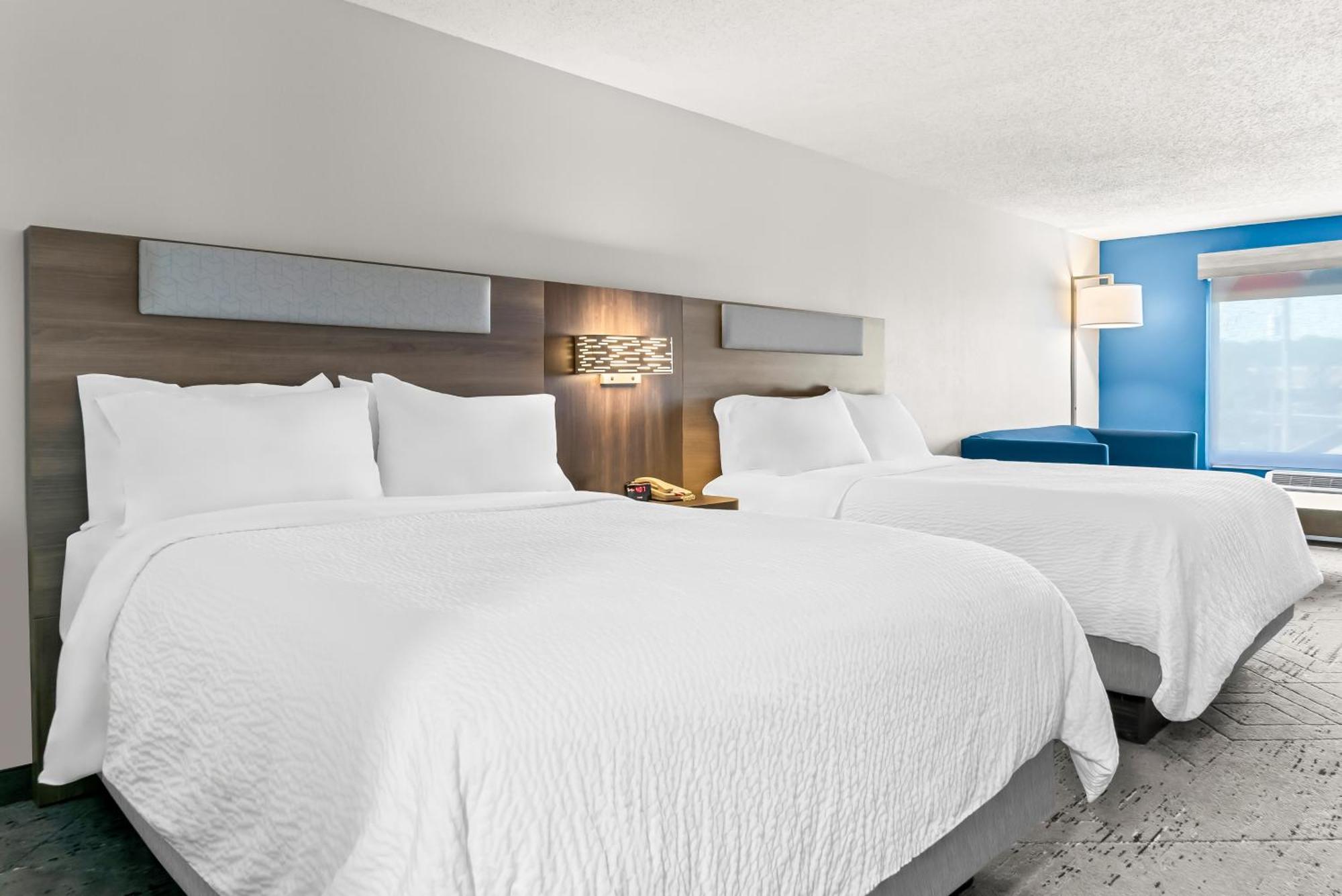 Holiday Inn Express & Suites - Detroit Northwest - Livonia By Ihg Екстер'єр фото