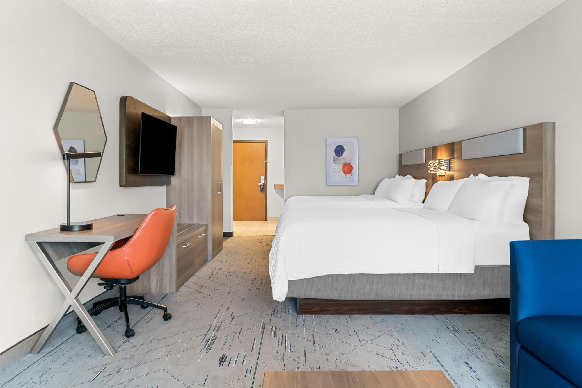 Holiday Inn Express & Suites - Detroit Northwest - Livonia By Ihg Екстер'єр фото